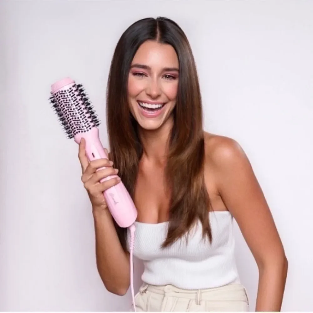New BLOW DRY BRUSH - SIGNATURE PINK
